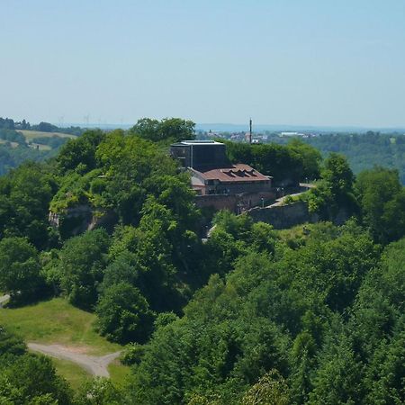 Gasthaus Zum Schloss Lemberg Exteriör bild